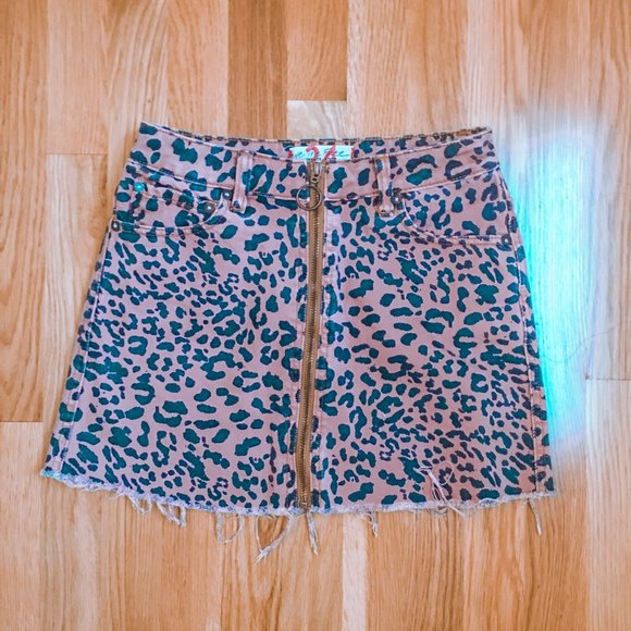 Free People Zip It Up Mini Skirt 🐆 - Picture 4 of 5